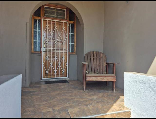 4 BEDROOM HOUSE FOR SALE IN NEWCLARE